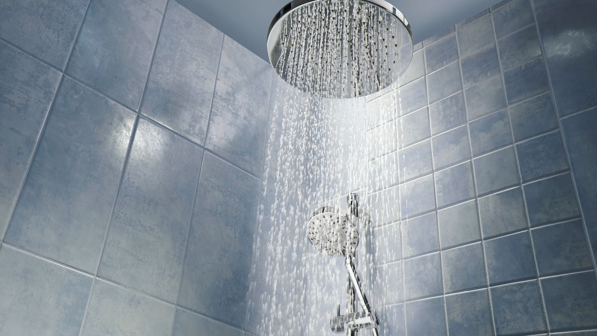 Hard Water Chelators vs Shower Filters: Reducing Mineral Stress on Sensitive Scalps