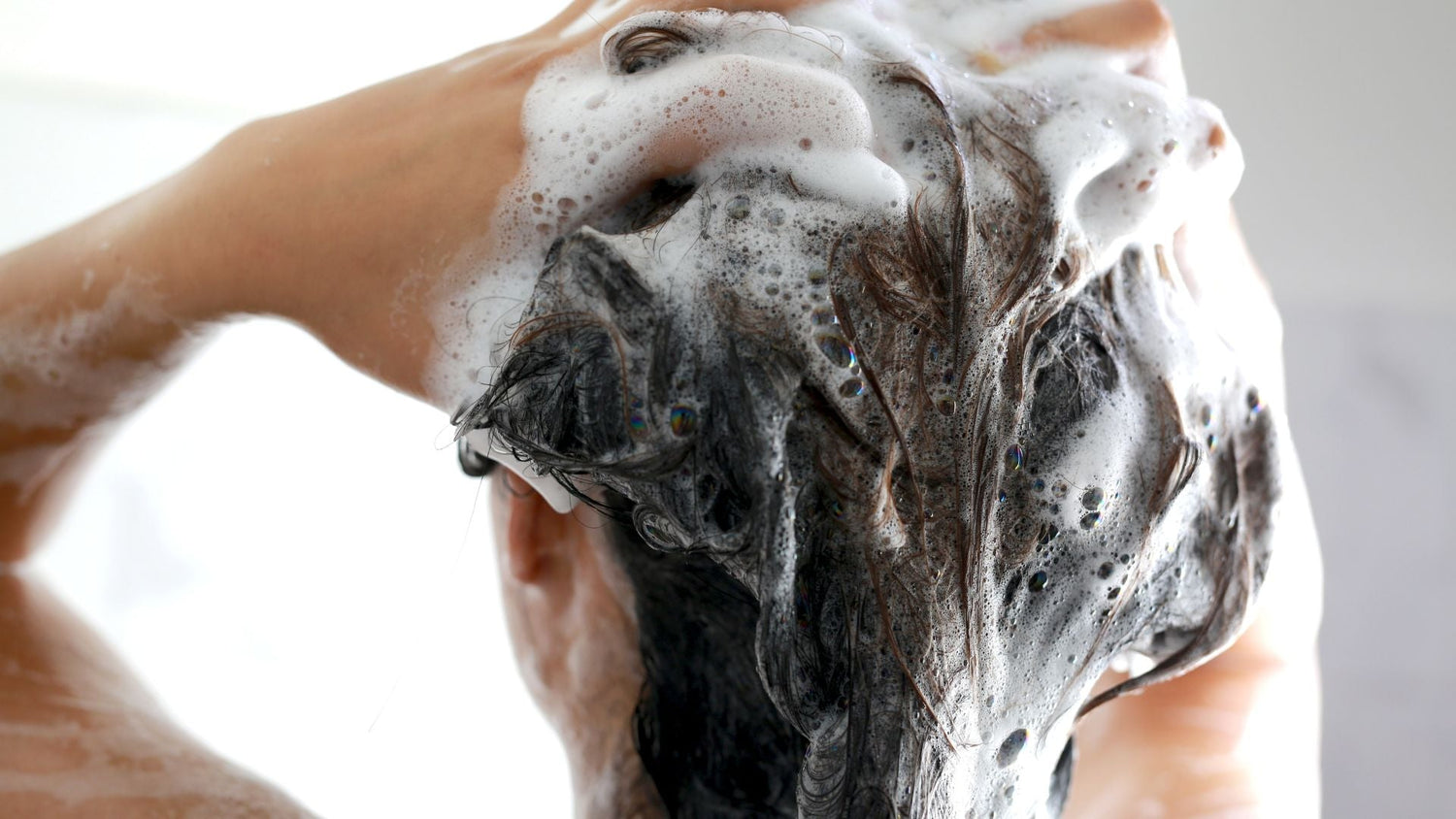 Sulfate-Free vs Low-Sulfate—Which is Better for Sensitivity?