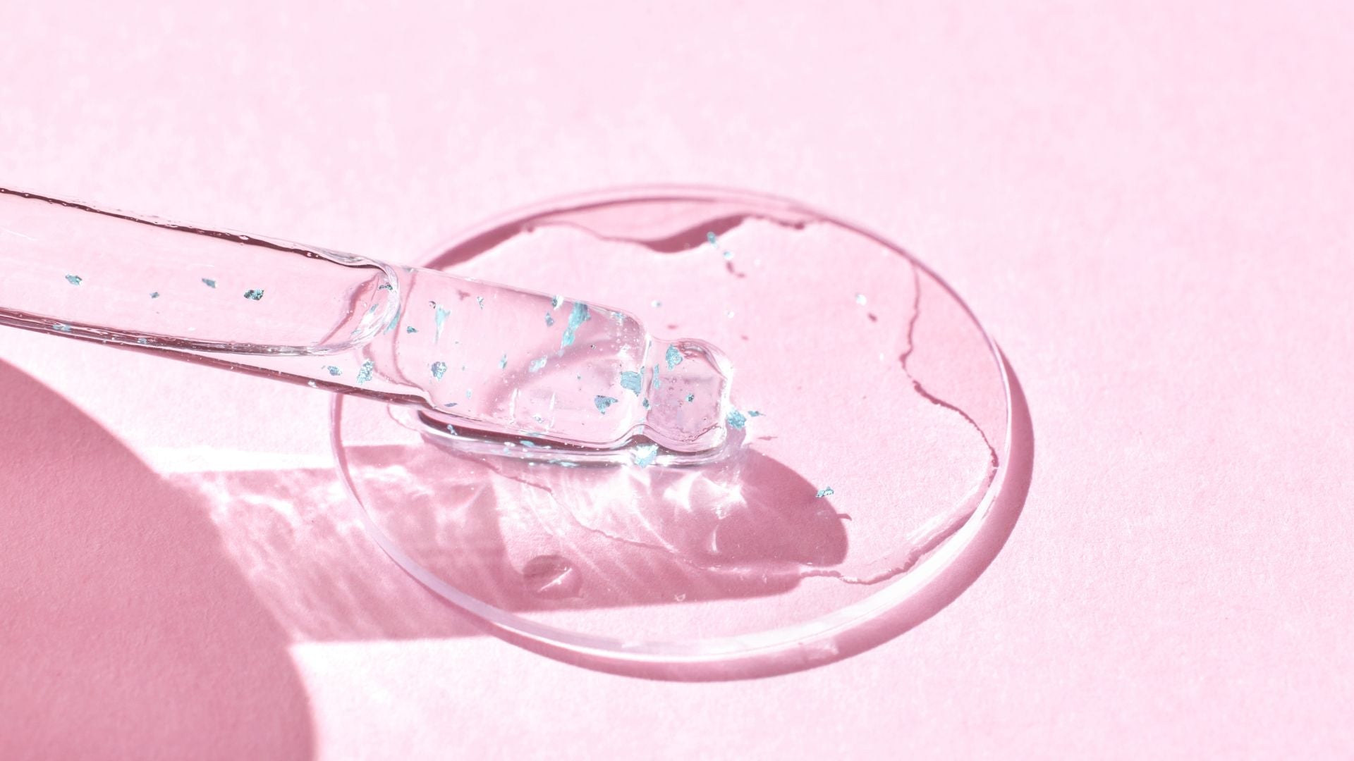How Niacinamide Soothes Scalp Inflammation and Supports Barrier Enzymes