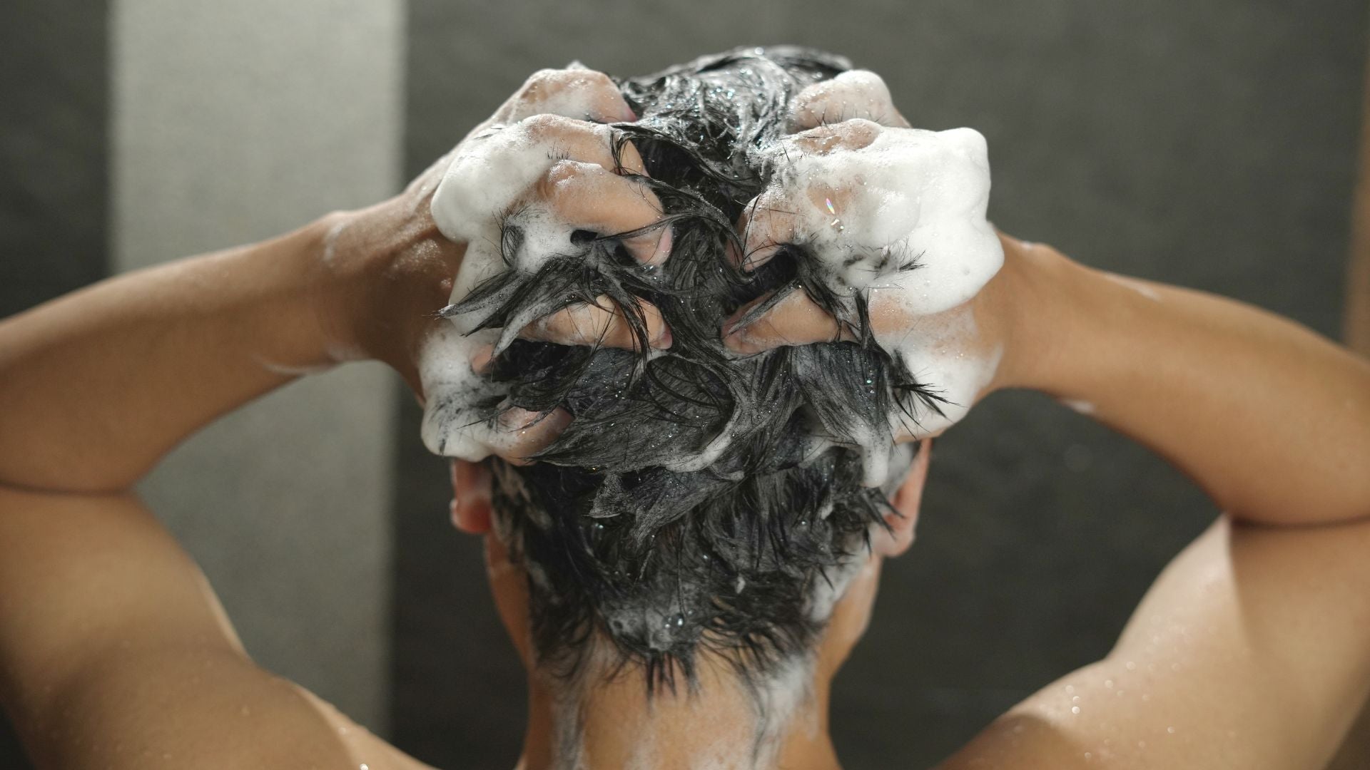 Sensitive Scalp Wash Frequency: How to Protect Balance and Comfort