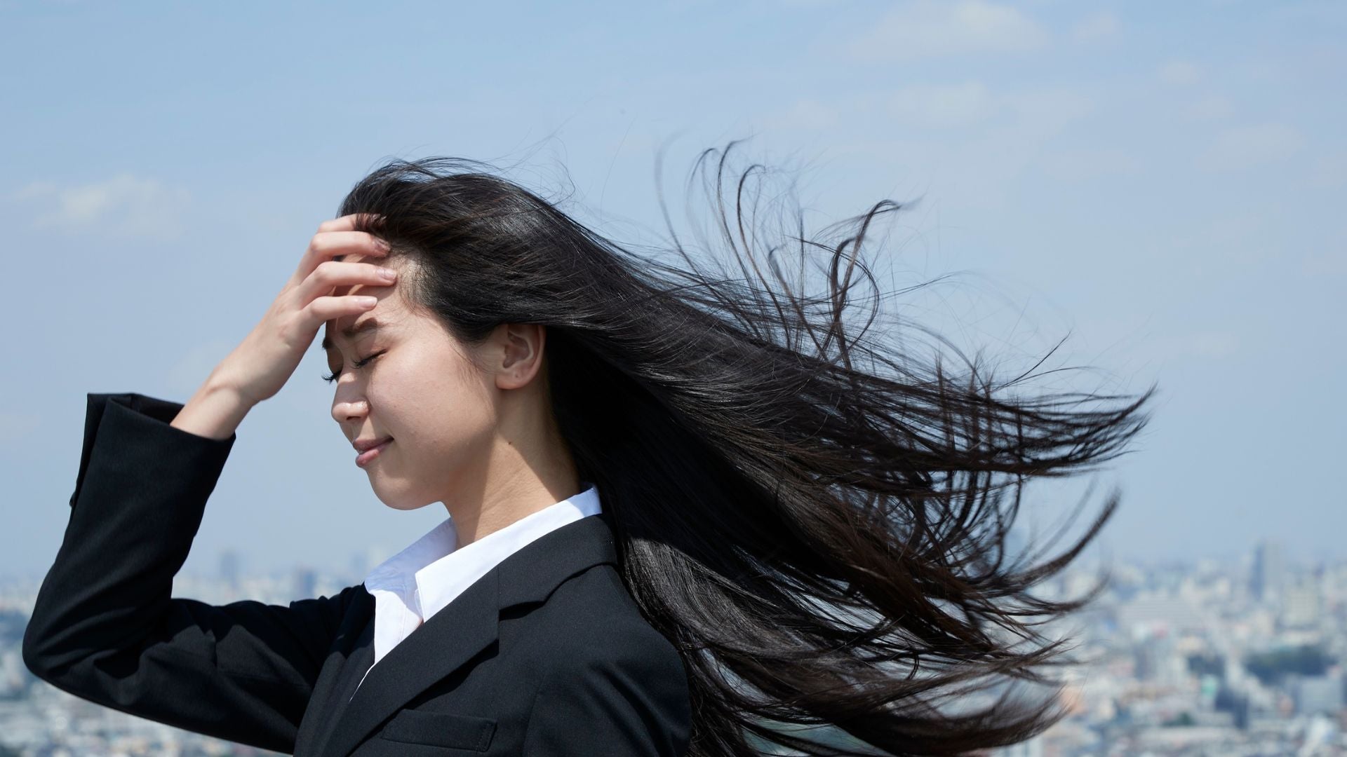 Environmental Shielding for Sensitive Scalps: Protecting Against UV, Wind, and Pollution