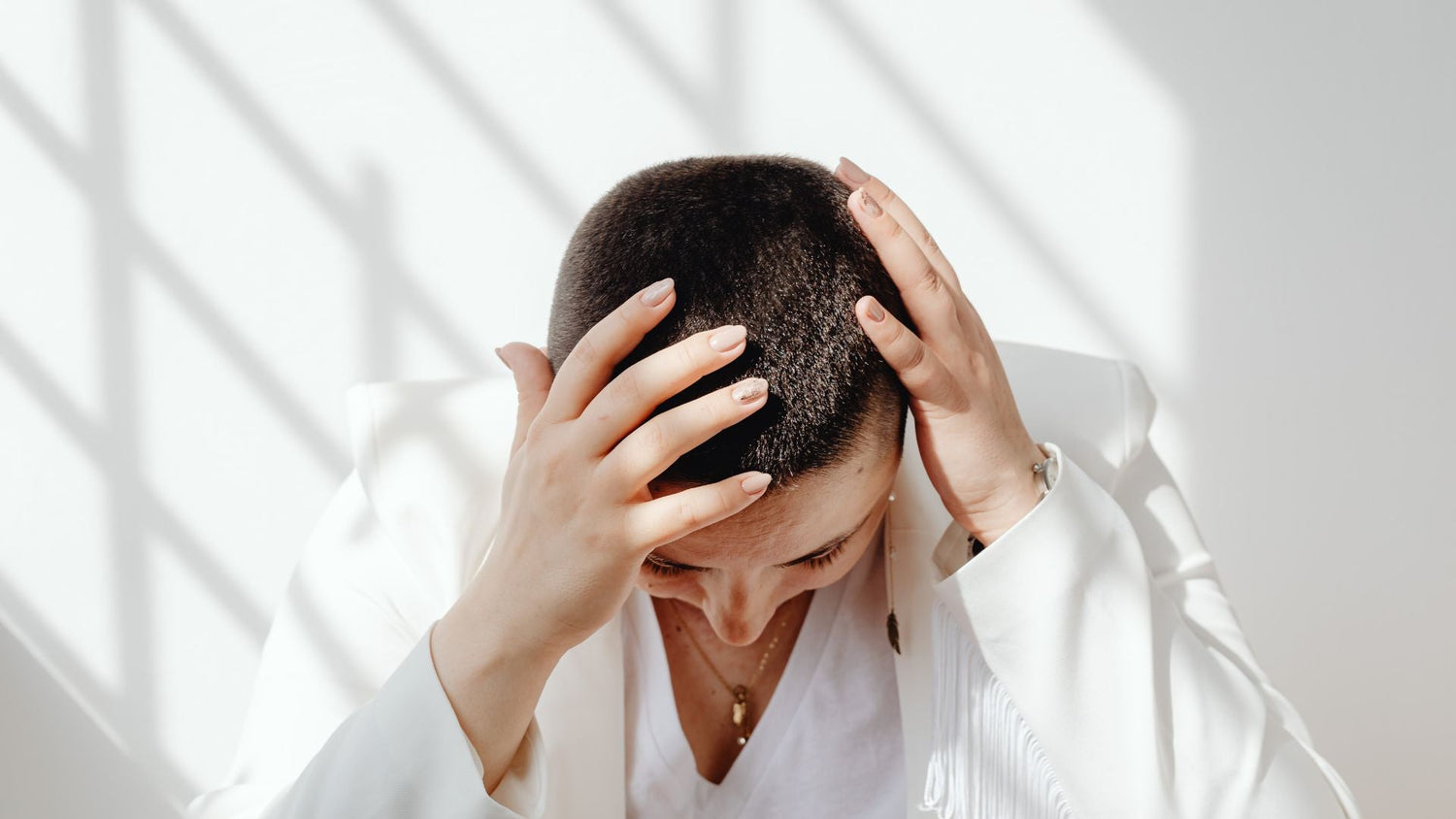 Eczema shampoo: The Calm-Barrier Wash Protocol for Irritant-Free Scalp Relief