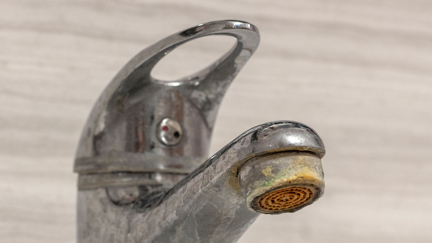 Hard Water Scalp Sensitivity: How to Soothe and Protect